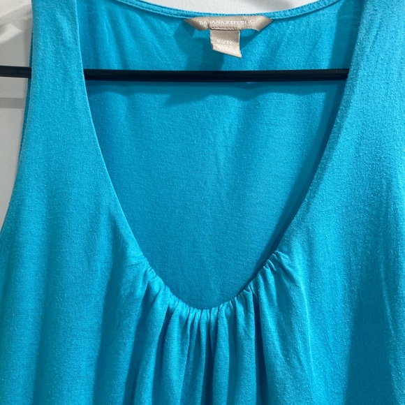 Banana Republic blue sleeveless top - Picture 4 of 5